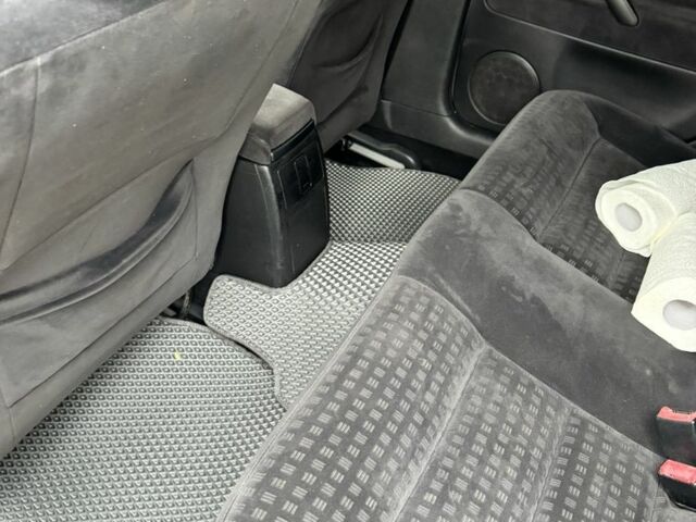 Серый Фольксваген Пассат Вариант, объемом двигателя 1.9 л и пробегом 408 тыс. км за 4500 $, фото 11 на Automoto.ua