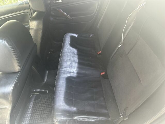 Серый Фольксваген Пассат Вариант, объемом двигателя 1.8 л и пробегом 260 тыс. км за 2300 $, фото 1 на Automoto.ua