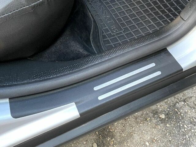 Сірий Фольксваген Пассат Варіант, об'ємом двигуна 1.6 л та пробігом 150 тис. км за 4200 $, фото 20 на Automoto.ua