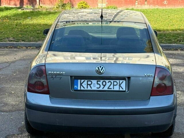 Серый Фольксваген Пассат Вариант, объемом двигателя 1.9 л и пробегом 500 тыс. км за 1950 $, фото 4 на Automoto.ua