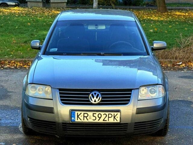 Серый Фольксваген Пассат Вариант, объемом двигателя 1.9 л и пробегом 500 тыс. км за 1950 $, фото 1 на Automoto.ua