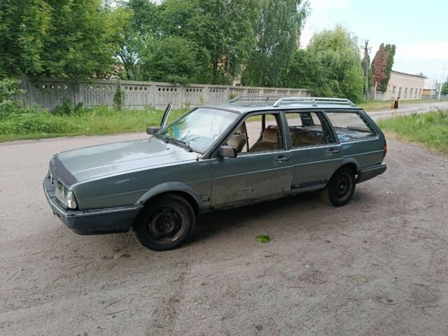 Сірий Фольксваген Пассат Варіант, об'ємом двигуна 2 л та пробігом 544 тис. км за 850 $, фото 1 на Automoto.ua