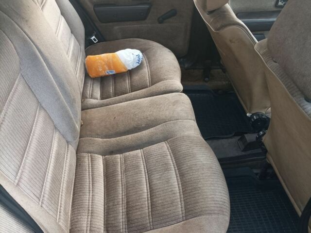 Серый Фольксваген Пассат Вариант, объемом двигателя 1.8 л и пробегом 544 тыс. км за 900 $, фото 5 на Automoto.ua