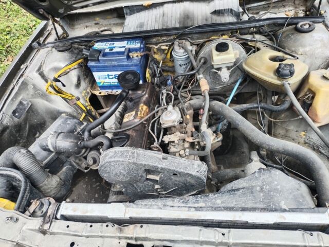 Серый Фольксваген Пассат Вариант, объемом двигателя 0 л и пробегом 300 тыс. км за 950 $, фото 5 на Automoto.ua