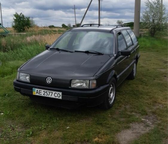 Серый Фольксваген Пассат Вариант, объемом двигателя 1.6 л и пробегом 300 тыс. км за 3000 $, фото 3 на Automoto.ua