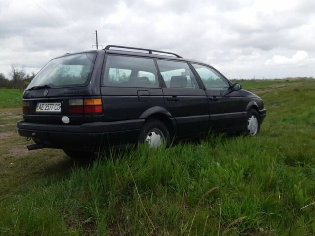 Серый Фольксваген Пассат Вариант, объемом двигателя 1.6 л и пробегом 300 тыс. км за 3000 $, фото 1 на Automoto.ua