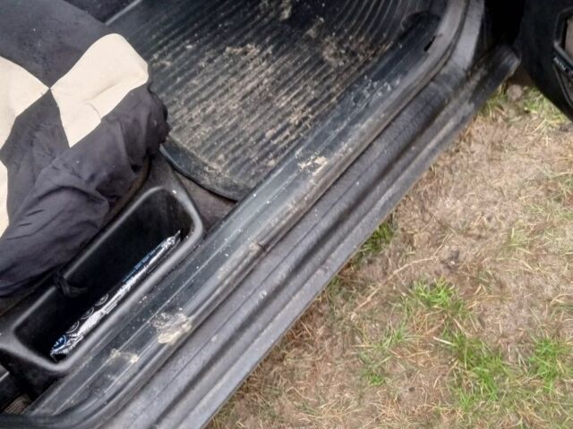 Серый Фольксваген Пассат Вариант, объемом двигателя 2 л и пробегом 360 тыс. км за 1650 $, фото 4 на Automoto.ua