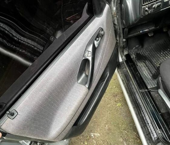 Серый Фольксваген Пассат Вариант, объемом двигателя 1.8 л и пробегом 10 тыс. км за 2800 $, фото 11 на Automoto.ua