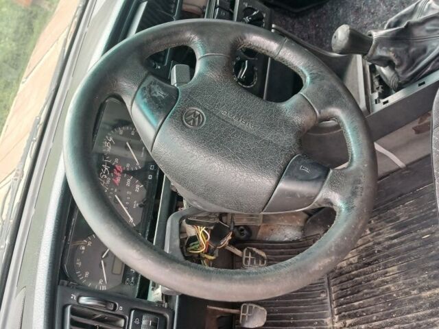 Сірий Фольксваген Пассат Варіант, об'ємом двигуна 0 л та пробігом 1000 тис. км за 1922 $, фото 1 на Automoto.ua