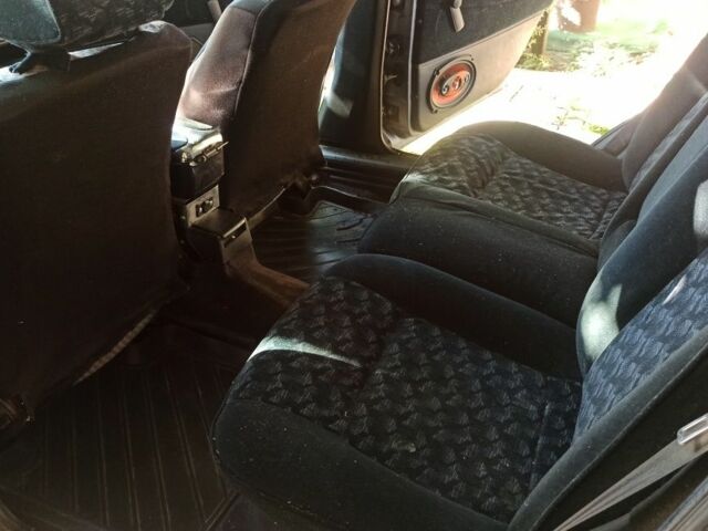 Сірий Фольксваген Пассат Варіант, об'ємом двигуна 0 л та пробігом 400 тис. км за 1400 $, фото 3 на Automoto.ua