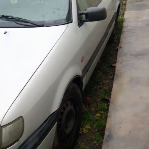 Сірий Фольксваген Пассат Варіант, об'ємом двигуна 0 л та пробігом 250 тис. км за 952 $, фото 3 на Automoto.ua