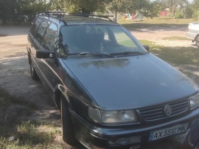 Сірий Фольксваген Пассат Варіант, об'ємом двигуна 1.8 л та пробігом 350 тис. км за 1500 $, фото 1 на Automoto.ua