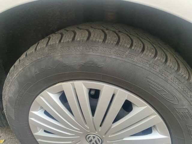 Сірий Фольксваген Пассат Варіант, об'ємом двигуна 1.6 л та пробігом 255 тис. км за 3300 $, фото 6 на Automoto.ua