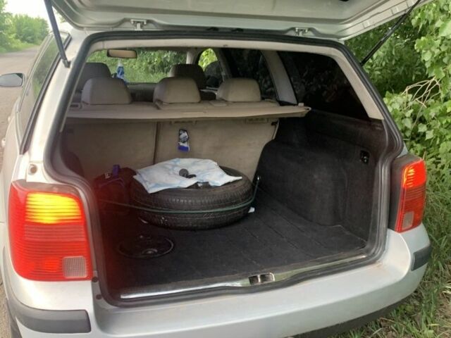 Сірий Фольксваген Пассат Варіант, об'ємом двигуна 1.8 л та пробігом 347 тис. км за 4400 $, фото 4 на Automoto.ua