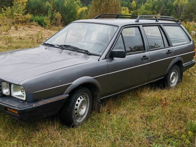 Серый Фольксваген Пассат Вариант, объемом двигателя 1.8 л и пробегом 330 тыс. км за 999 $, фото 5 на Automoto.ua