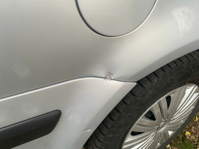 Сірий Фольксваген Пассат Варіант, об'ємом двигуна 1.6 л та пробігом 255 тис. км за 3300 $, фото 4 на Automoto.ua