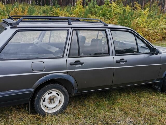 Серый Фольксваген Пассат Вариант, объемом двигателя 1.8 л и пробегом 330 тыс. км за 999 $, фото 3 на Automoto.ua