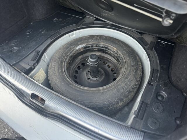 Серый Фольксваген Пассат Вариант, объемом двигателя 1.9 л и пробегом 324 тыс. км за 3400 $, фото 12 на Automoto.ua