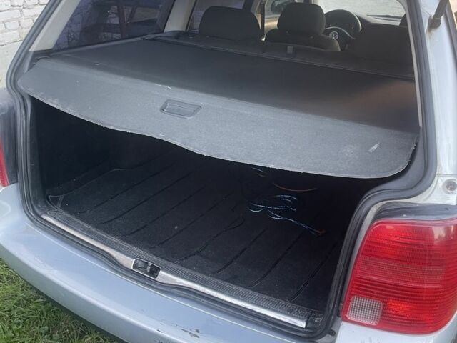 Серый Фольксваген Пассат Вариант, объемом двигателя 1.6 л и пробегом 424 тыс. км за 2700 $, фото 2 на Automoto.ua