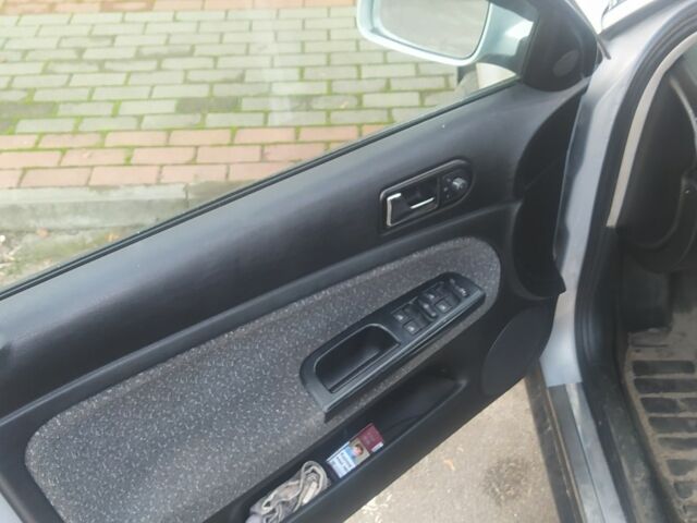 Сірий Фольксваген Пассат Варіант, об'ємом двигуна 0 л та пробігом 255 тис. км за 3800 $, фото 3 на Automoto.ua