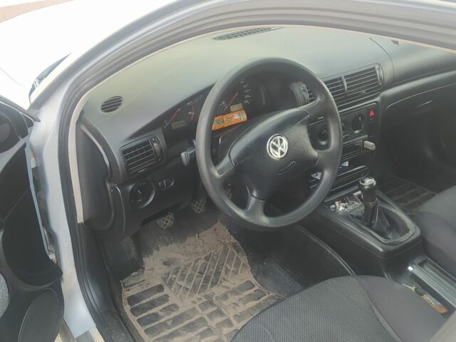 Сірий Фольксваген Пассат Варіант, об'ємом двигуна 0 л та пробігом 255 тис. км за 3800 $, фото 2 на Automoto.ua