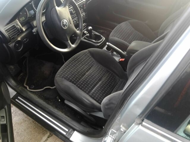 Серый Фольксваген Пассат Вариант, объемом двигателя 1.9 л и пробегом 330 тыс. км за 1500 $, фото 11 на Automoto.ua