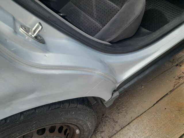 Сірий Фольксваген Пассат Варіант, об'ємом двигуна 1.6 л та пробігом 382 тис. км за 3200 $, фото 16 на Automoto.ua