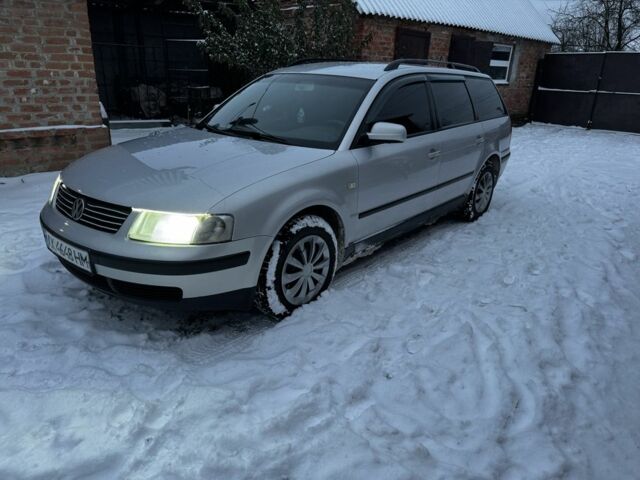 Сірий Фольксваген Пассат Варіант, об'ємом двигуна 1.6 л та пробігом 386 тис. км за 5000 $, фото 1 на Automoto.ua