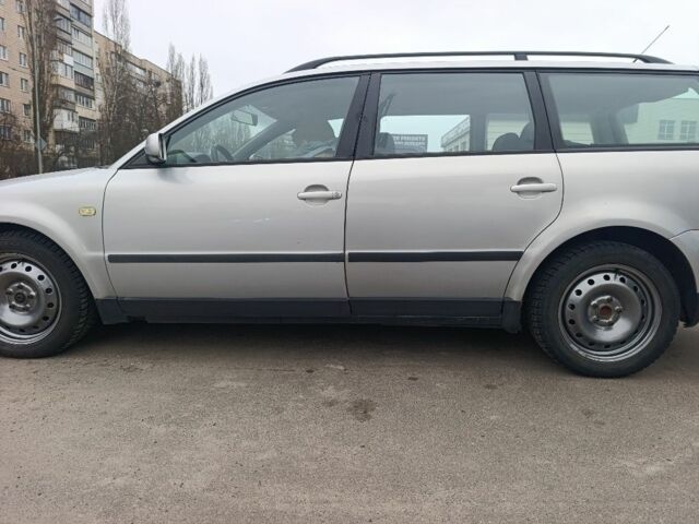 Сірий Фольксваген Пассат Варіант, об'ємом двигуна 1.8 л та пробігом 343 тис. км за 4488 $, фото 3 на Automoto.ua