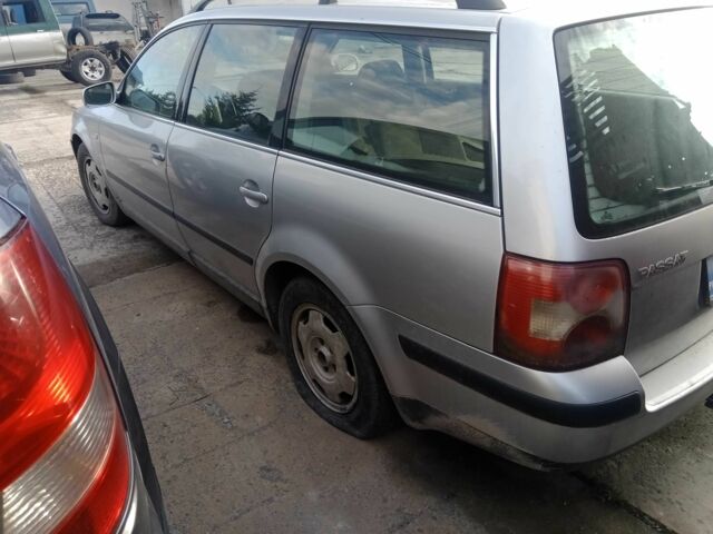 Серый Фольксваген Пассат Вариант, объемом двигателя 1.9 л и пробегом 330 тыс. км за 1500 $, фото 9 на Automoto.ua