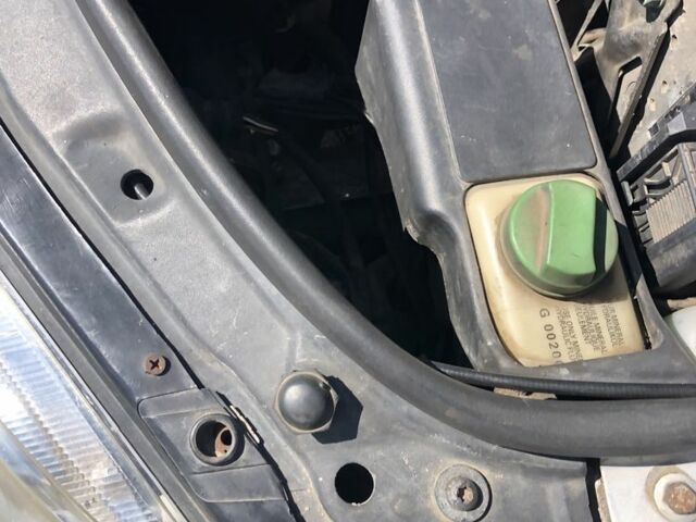 Серый Фольксваген Пассат Вариант, объемом двигателя 1.9 л и пробегом 380 тыс. км за 2900 $, фото 16 на Automoto.ua