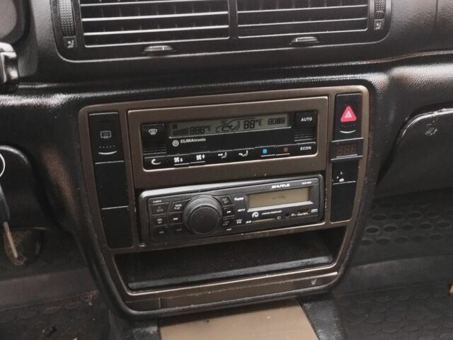 Серый Фольксваген Пассат Вариант, объемом двигателя 1.9 л и пробегом 397 тыс. км за 2800 $, фото 9 на Automoto.ua