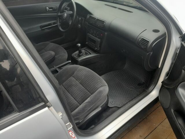 Сірий Фольксваген Пассат Варіант, об'ємом двигуна 1.6 л та пробігом 382 тис. км за 3200 $, фото 19 на Automoto.ua