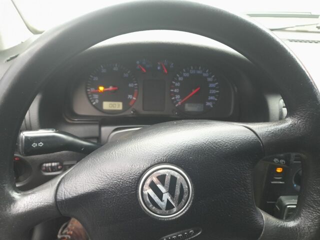 Сірий Фольксваген Пассат Варіант, об'ємом двигуна 1.6 л та пробігом 382 тис. км за 3200 $, фото 8 на Automoto.ua