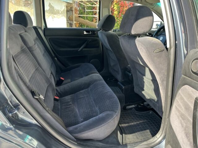 Серый Фольксваген Пассат Вариант, объемом двигателя 1.9 л и пробегом 400 тыс. км за 3700 $, фото 5 на Automoto.ua