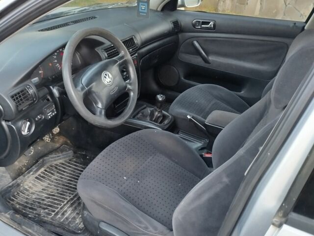 Сірий Фольксваген Пассат Варіант, об'ємом двигуна 0 л та пробігом 1000 тис. км за 1200 $, фото 6 на Automoto.ua