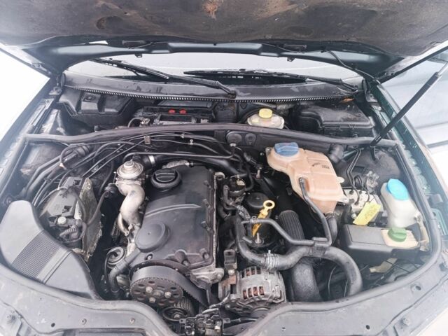 Серый Фольксваген Пассат Вариант, объемом двигателя 1.9 л и пробегом 333 тыс. км за 1900 $, фото 9 на Automoto.ua