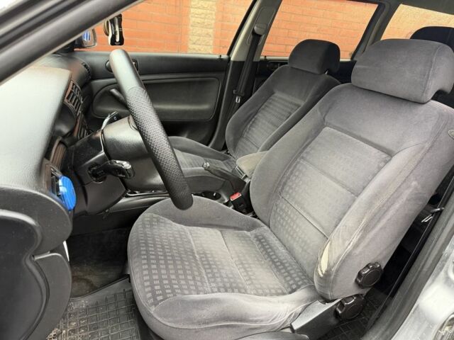 Серый Фольксваген Пассат Вариант, объемом двигателя 1.6 л и пробегом 260 тыс. км за 3499 $, фото 11 на Automoto.ua