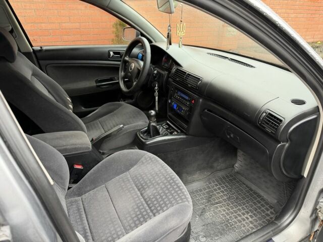 Серый Фольксваген Пассат Вариант, объемом двигателя 1.6 л и пробегом 260 тыс. км за 3499 $, фото 14 на Automoto.ua