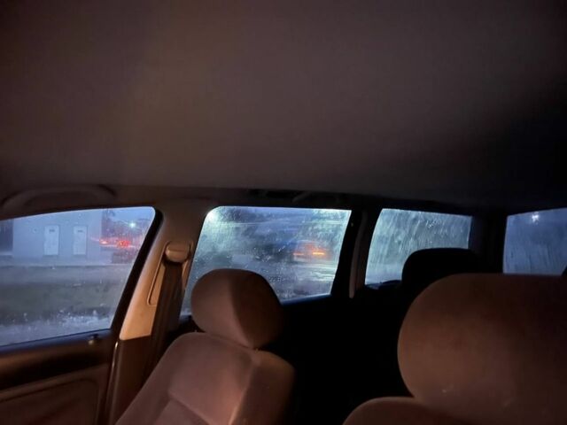 Сірий Фольксваген Пассат Варіант, об'ємом двигуна 2 л та пробігом 220 тис. км за 2800 $, фото 7 на Automoto.ua