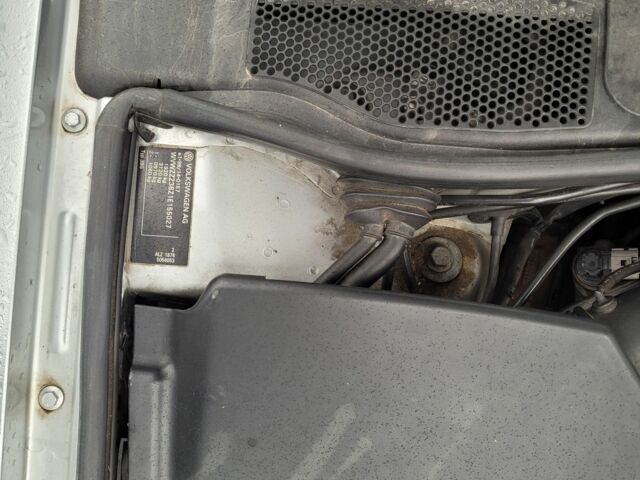 Фольксваген Пассат Вариант 2001 в Киеве на Automoto.ua Серый Фольксваген Пассат Вариант, объемом двигателя 1.6 л и пробегом 293 тыс. км за 3700 $, фото 15 на Automoto.ua