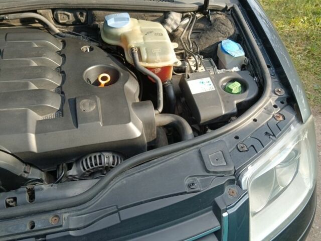 Сірий Фольксваген Пассат Варіант, об'ємом двигуна 1.9 л та пробігом 334 тис. км за 5000 $, фото 14 на Automoto.ua