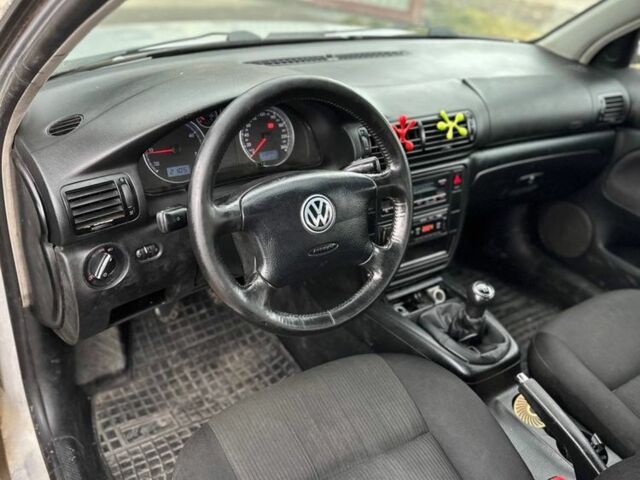 Сірий Фольксваген Пассат Варіант, об'ємом двигуна 1.9 л та пробігом 332 тис. км за 2700 $, фото 6 на Automoto.ua