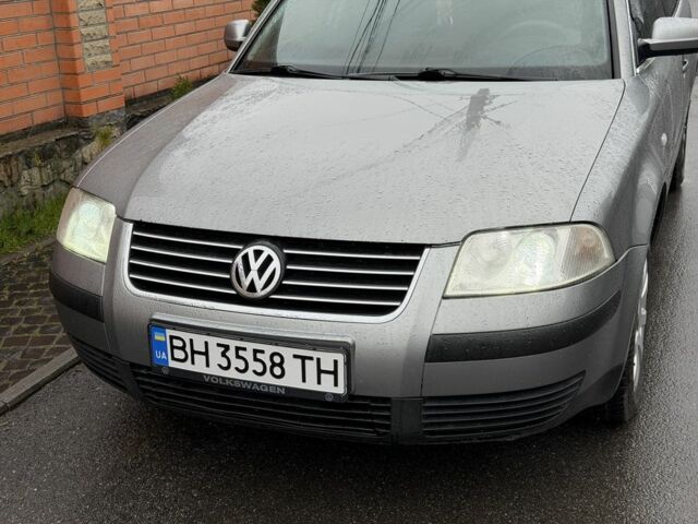 Серый Фольксваген Пассат Вариант, объемом двигателя 1.6 л и пробегом 260 тыс. км за 3499 $, фото 1 на Automoto.ua