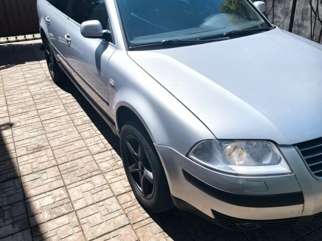 Серый Фольксваген Пассат Вариант, объемом двигателя 1.8 л и пробегом 402 тыс. км за 4200 $, фото 1 на Automoto.ua