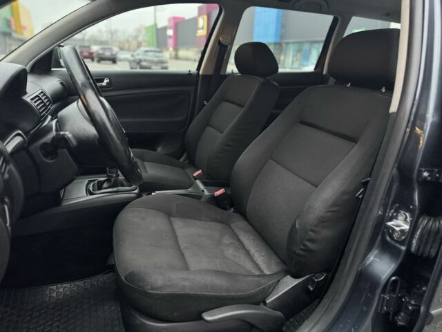 Сірий Фольксваген Пассат Варіант, об'ємом двигуна 2 л та пробігом 254 тис. км за 3990 $, фото 6 на Automoto.ua