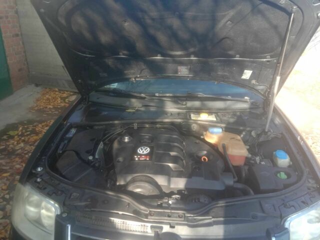 Серый Фольксваген Пассат Вариант, объемом двигателя 1.9 л и пробегом 401 тыс. км за 4200 $, фото 10 на Automoto.ua