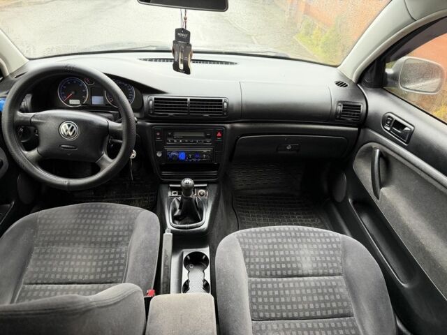 Серый Фольксваген Пассат Вариант, объемом двигателя 1.6 л и пробегом 260 тыс. км за 3499 $, фото 9 на Automoto.ua