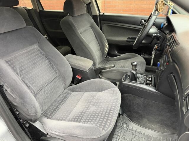 Серый Фольксваген Пассат Вариант, объемом двигателя 1.6 л и пробегом 260 тыс. км за 3499 $, фото 15 на Automoto.ua