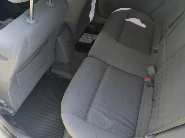 Серый Фольксваген Пассат Вариант, объемом двигателя 1.8 л и пробегом 402 тыс. км за 4200 $, фото 7 на Automoto.ua